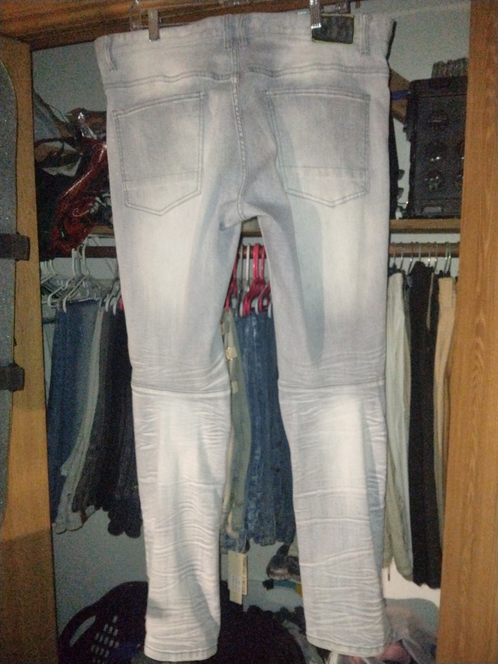 Men's Skinny Distressed Light Gray Jeans - Picture 5 of 8